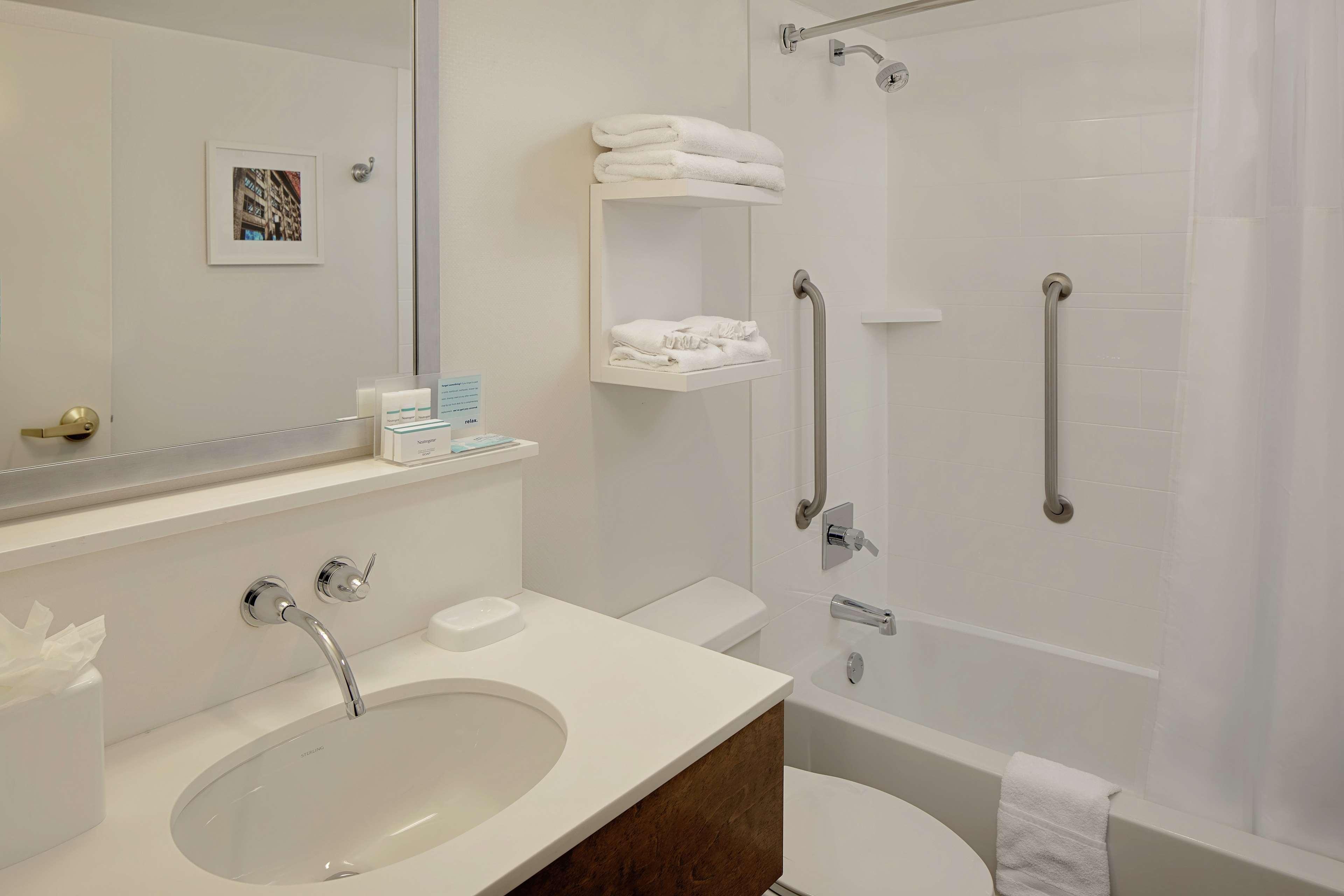 Hampton Inn Louisville Downtown Ngoại thất bức ảnh