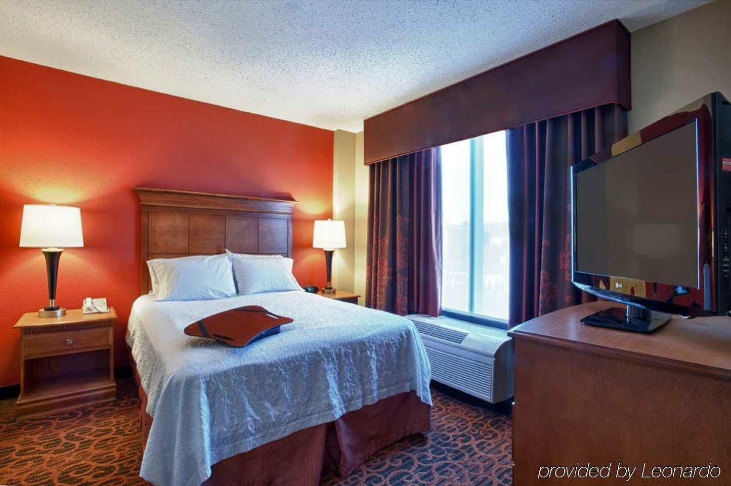 Hampton Inn Louisville Downtown Ngoại thất bức ảnh